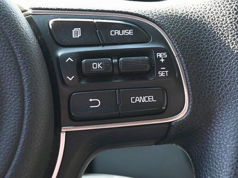 Used 2018 Kia Optima LX image 15