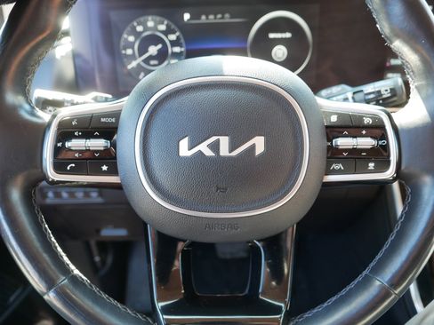 Certified 2022 Kia Carnival SX Prestige image 25