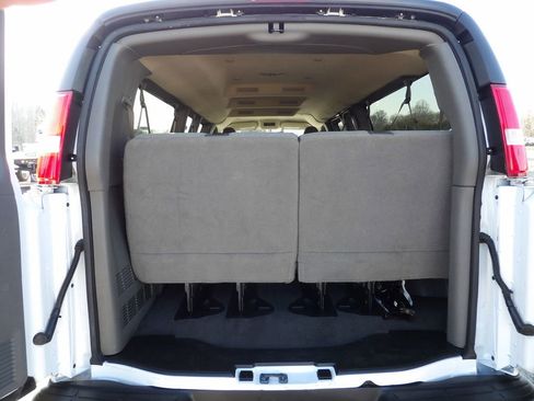 Used 2024 Chevrolet Express 3500 LS image 51