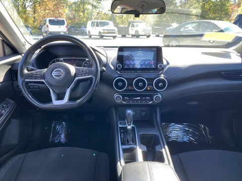 Used 2021 Nissan Sentra SV image 14