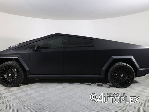 Used 2024 Tesla Cybertruck Cyberbeast image 11