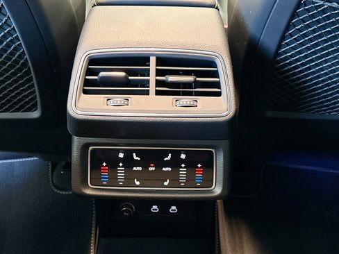 Used 2022 Audi e-tron Chronos w/ Chronos Package image 23