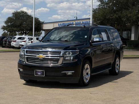 Used 2015 Chevrolet Suburban LTZ AWD/4WD image 8