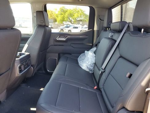 New 2026 GMC Sierra 1500 SLT w/ SLT Premium Plus Package AWD/4WD image 13