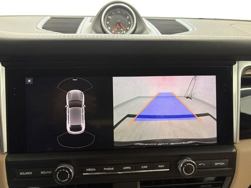 Used 2019 Porsche Macan image 20