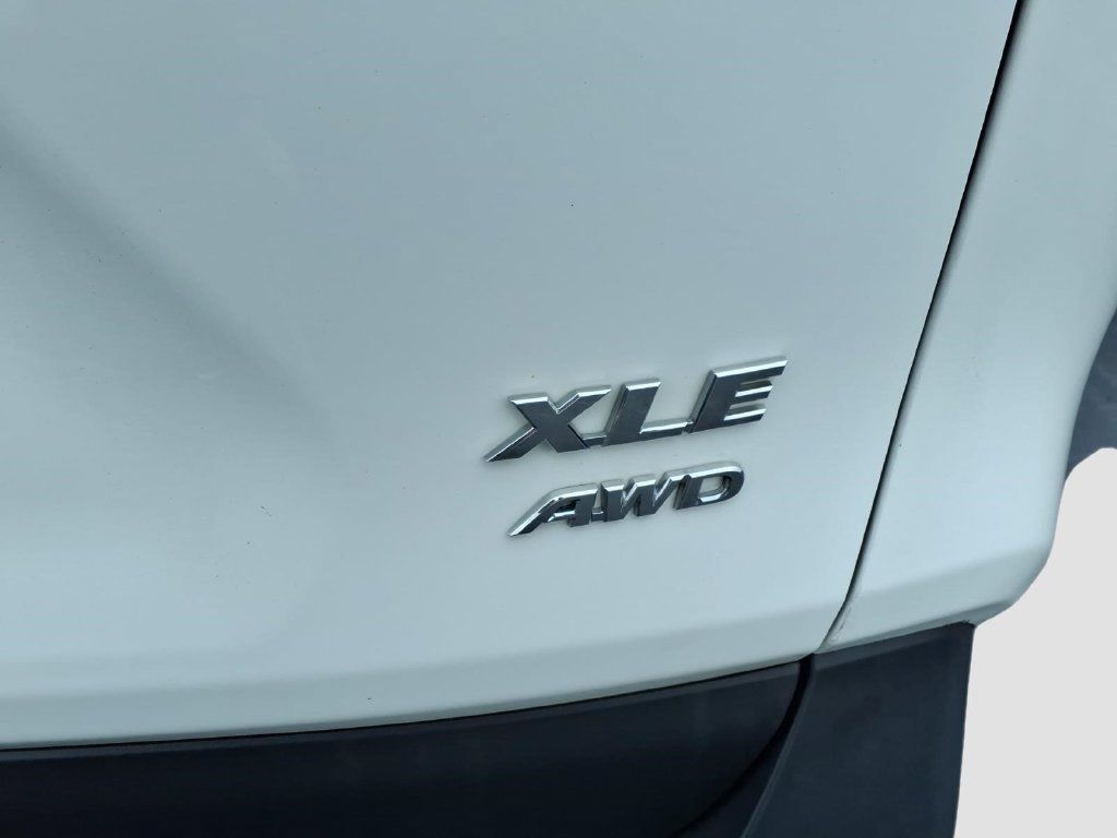 Used 2024 Toyota RAV4 XLE w/ Convenience Package AWD/4WD image 10