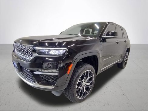 Used 2023 Jeep Grand Cherokee Summit AWD/4WD image 2