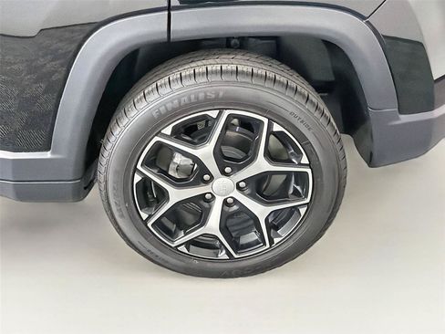 Used 2024 Jeep Compass Limited AWD/4WD image 34