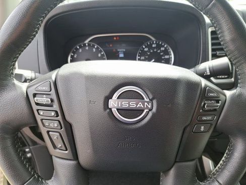 Used 2024 Nissan Frontier SV w/ Technology Package AWD/4WD image 15