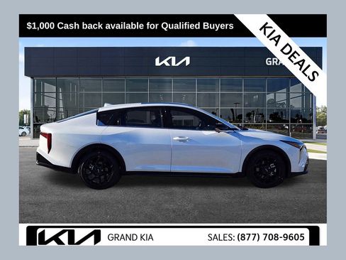 New 2025 Kia K4 GT-Line Turbo image 1