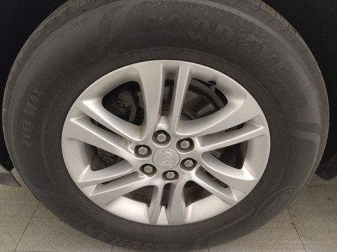 Used 2020 Buick Enclave Essence image 31