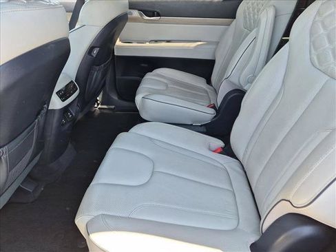 Used 2021 Hyundai Palisade Limited FWD image 17