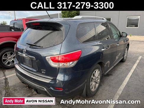 Used 2015 Nissan Pathfinder SV w/ Trailer Tow Package FWD image 6