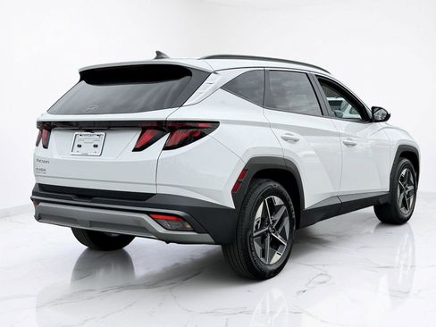 Certified 2025 Hyundai Tucson SEL image 3