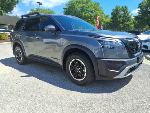 Used 2024 Nissan Pathfinder Rock Creek AWD/4WD image 4