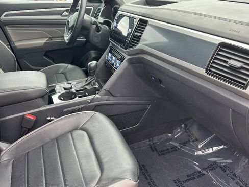 Used 2023 Volkswagen Atlas SEL Premium AWD/4WD image 17