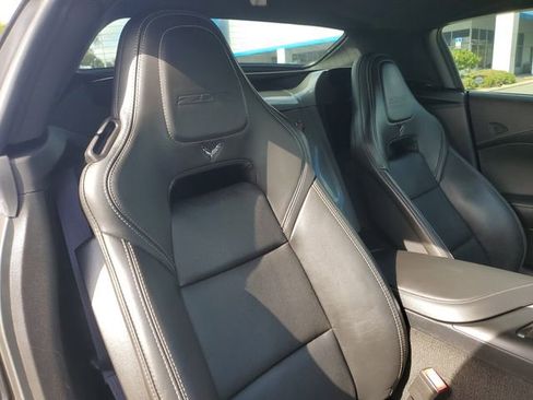 Used 2015 Chevrolet Corvette Z06 w/ 2LZ Preferred Equipment Group image 9