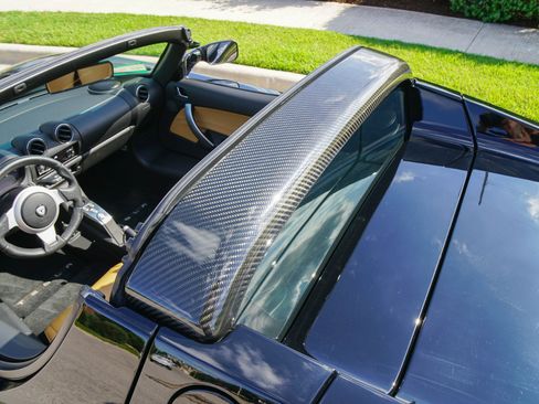 Used 2010 Tesla Roadster RWD image 18