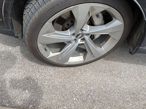 Used 2020 Audi Q7 3.0T Prestige image 4