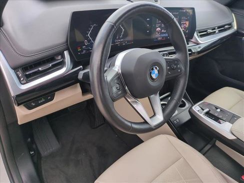 Used 2025 BMW X1 xDrive28i image 10