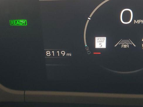 Used 2024 Toyota bZ4X FWD image 29