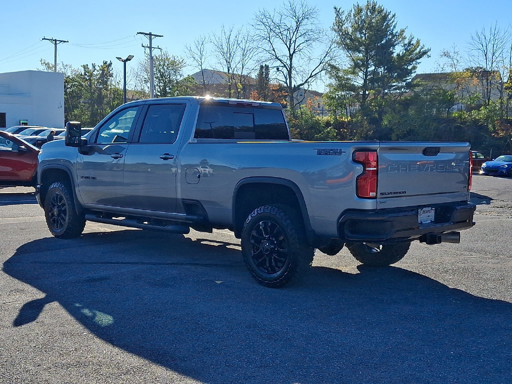 Used 2025 Chevrolet Silverado 3500 LT w/ Trail Boss Package AWD/4WD image 4