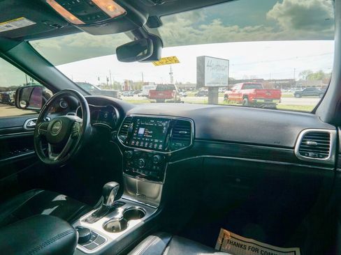 Used 2021 Jeep Grand Cherokee Limited w/ Luxury Group II image 17