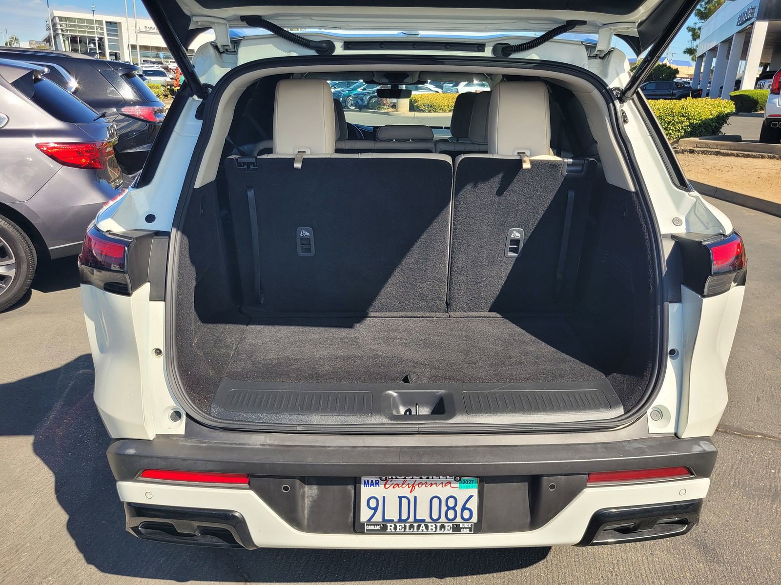 Used 2024 INFINITI QX60 Luxe w/ Performance Audio Package AWD/4WD image 7