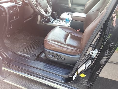 Used 2018 Toyota 4Runner Limited image 6