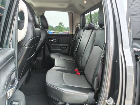 Used 2016 RAM 1500 Laramie w/ Convenience Group AWD/4WD image 12