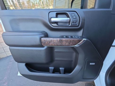 Used 2020 GMC Sierra 3500 Denali w/ Denali Ultimate Package image 23