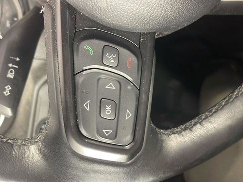 Used 2023 Jeep Wrangler Unlimited w/ Cold Weather Group AWD/4WD image 19