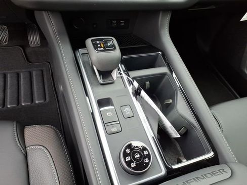 New 2026 Nissan Pathfinder SL AWD/4WD image 13