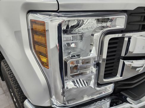 Used 2018 Ford F250 XLT image 22