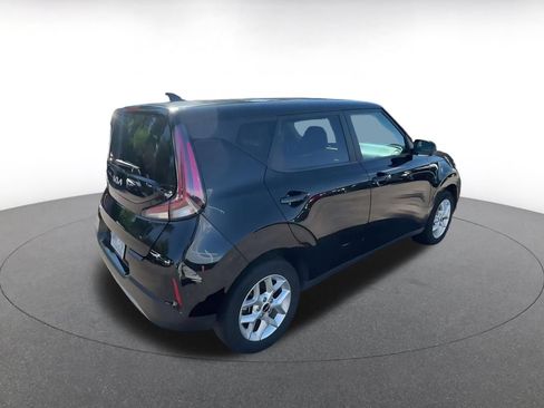 Used 2025 Kia Soul LX w/ LX Technology Package FWD image 14