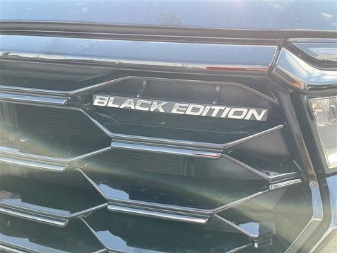 Used 2025 Honda Pilot Black Edition image 34