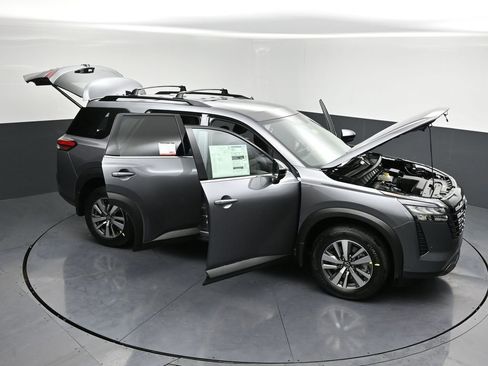 New 2026 Nissan Pathfinder SL AWD/4WD image 33