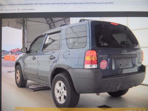 Used 2005 Ford Escape XLT FWD image 9