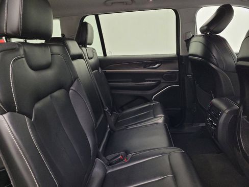 Used 2021 Jeep Grand Cherokee L Limited AWD/4WD image 19
