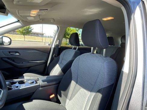 Used 2023 Nissan Rogue SV AWD/4WD image 16