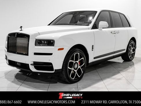 Used 2022 Rolls-Royce Cullinan Black Badge image 1