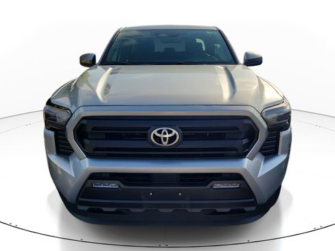 Used 2024 Toyota Tacoma SR5 RWD image 2