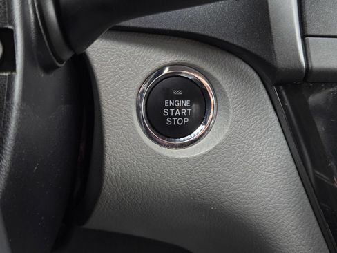Certified 2020 Toyota Sienna XLE FWD image 19