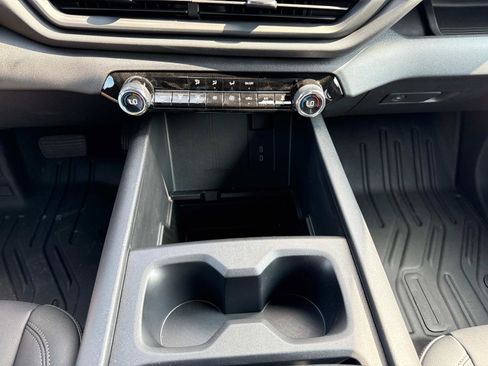 New 2025 Chevrolet Silverado EV W/T image 5