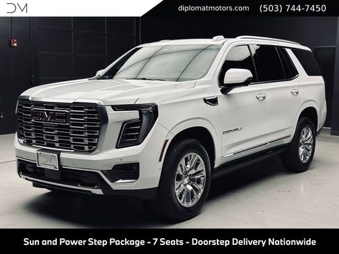 Used 2026 GMC Yukon Denali w/ Sun & Power Step Package AWD/4WD image 1