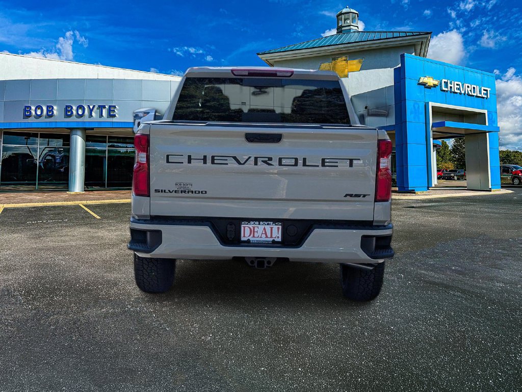 New 2026 Chevrolet Silverado 1500 RST w/ Convenience Package II RWD image 4