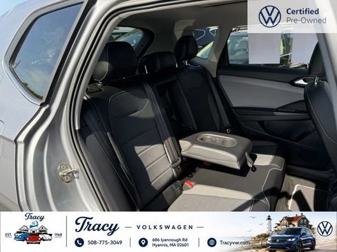 Certified 2023 Volkswagen Taos SE w/ Panoramic Sunroof Package AWD/4WD image 14