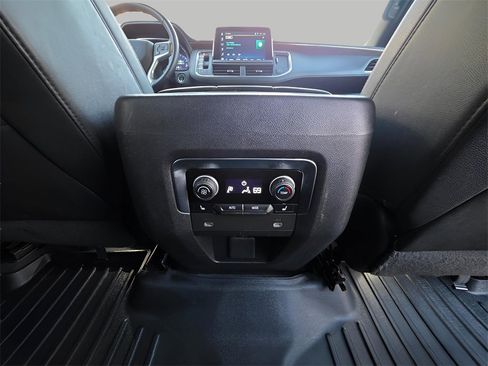 Used 2023 Chevrolet Tahoe Z71 w/ Z71 Off-Road Package image 9