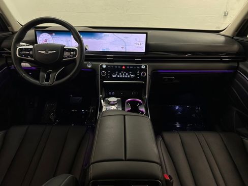 Used 2025 Genesis GV80 2.5T image 13