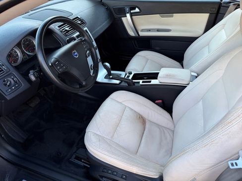 Used 2011 Volvo C70 T5 image 10